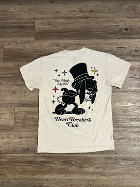 Heartbreakers Club Magic Cream T-Shirt Size Medium